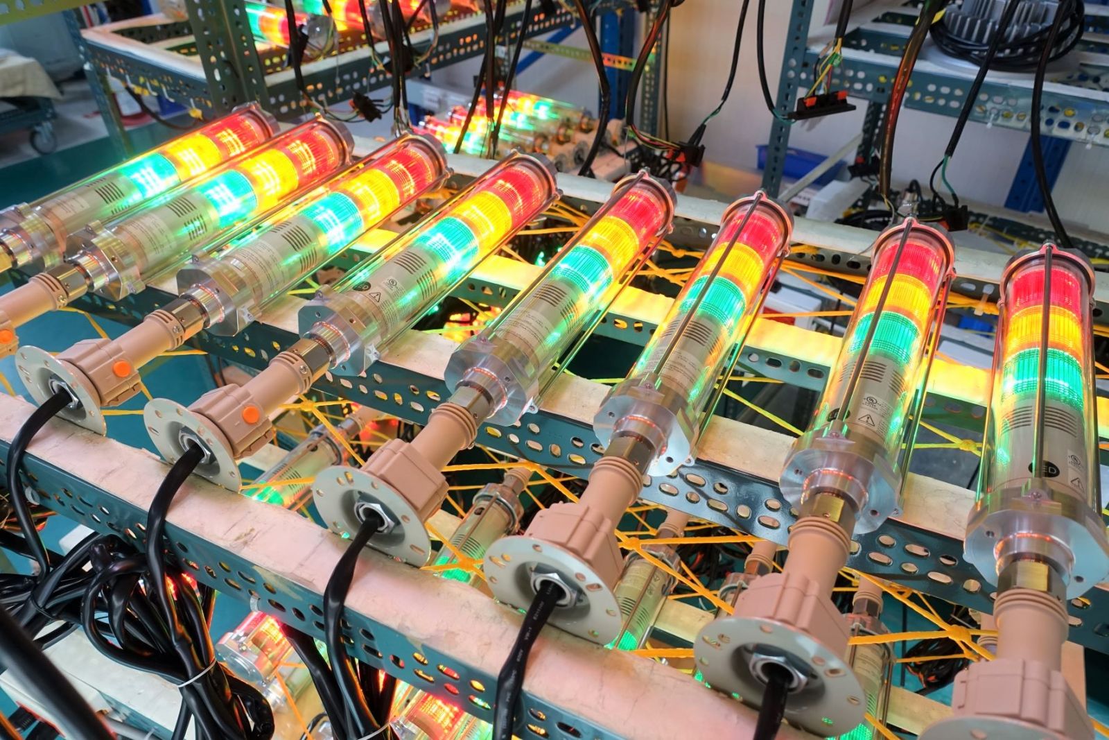 防爆積層信号灯L1920が北米UL認証取得_THT-EX