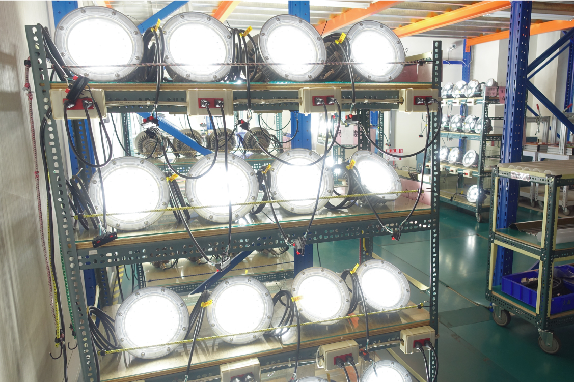 台湾で製造_防爆照明製品